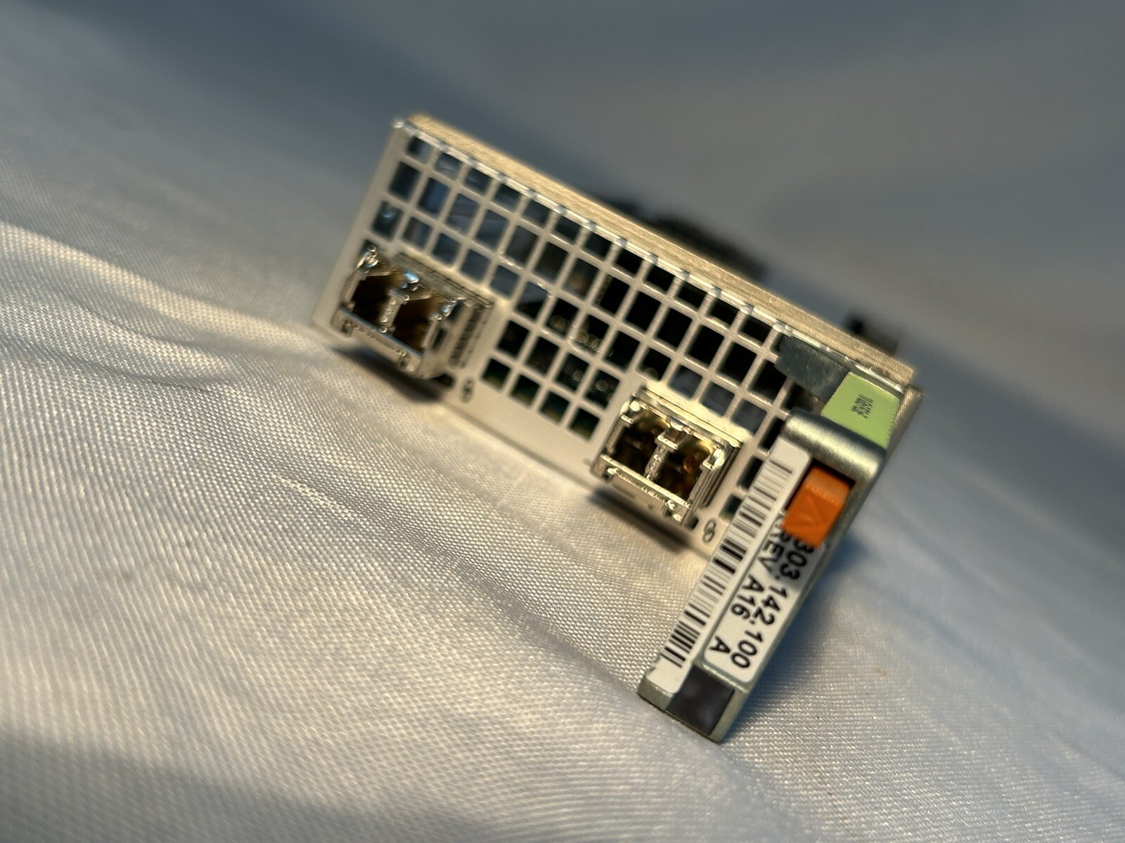 Dell/EMC SLIC17 303.142.100 2Port 10GbE/FCoE Interface Card 2x 10GB SFP Included