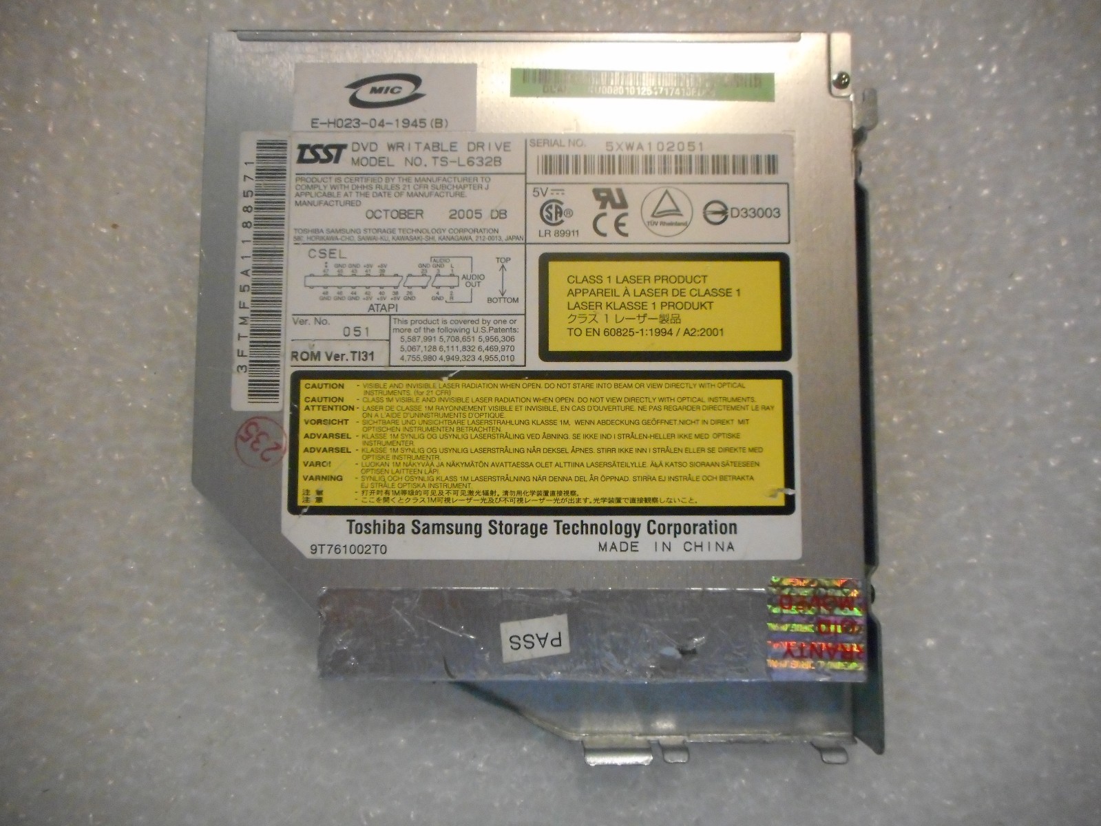 Genuine  Toshiba Samsung Storage CD-RW DVD-RW Drive  THA01 TS-L632B