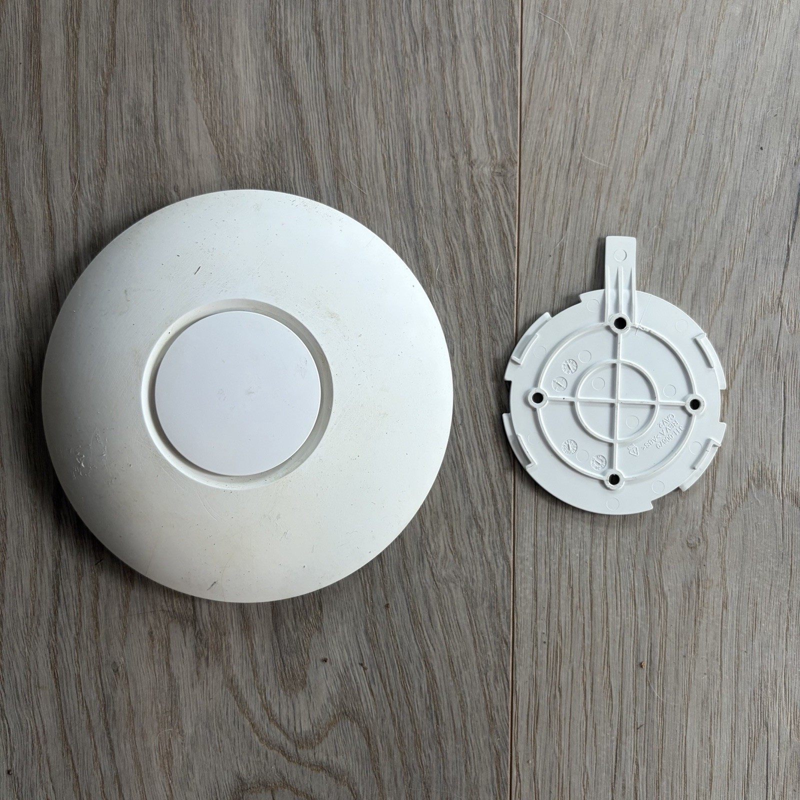 Ubiquiti UniFi nanoHD (UAP-nanoHD) Wireless Access Point