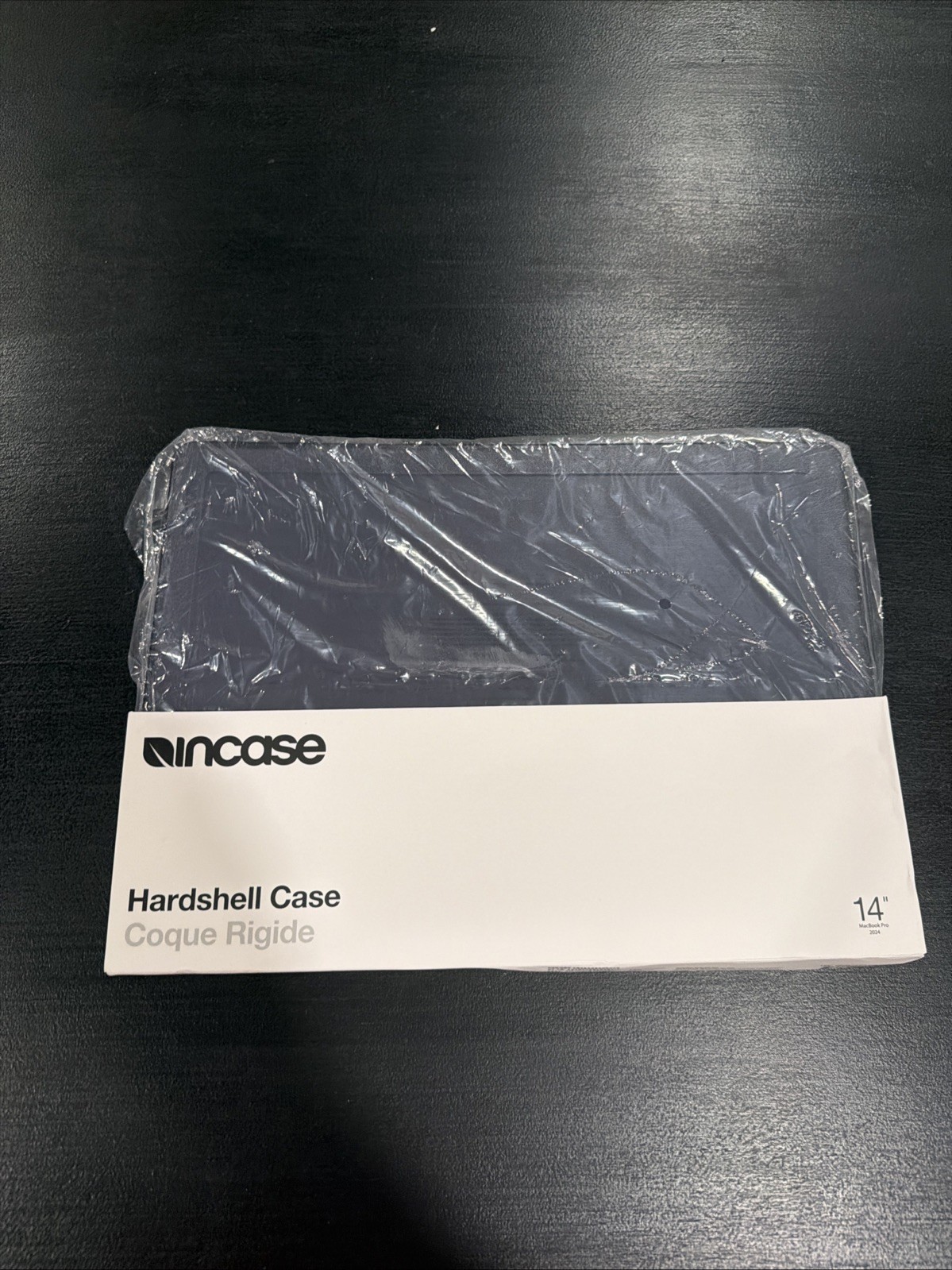 Incase hardshell case Conquest rigid 14"  black INMB200719-BLK 14" laptop case