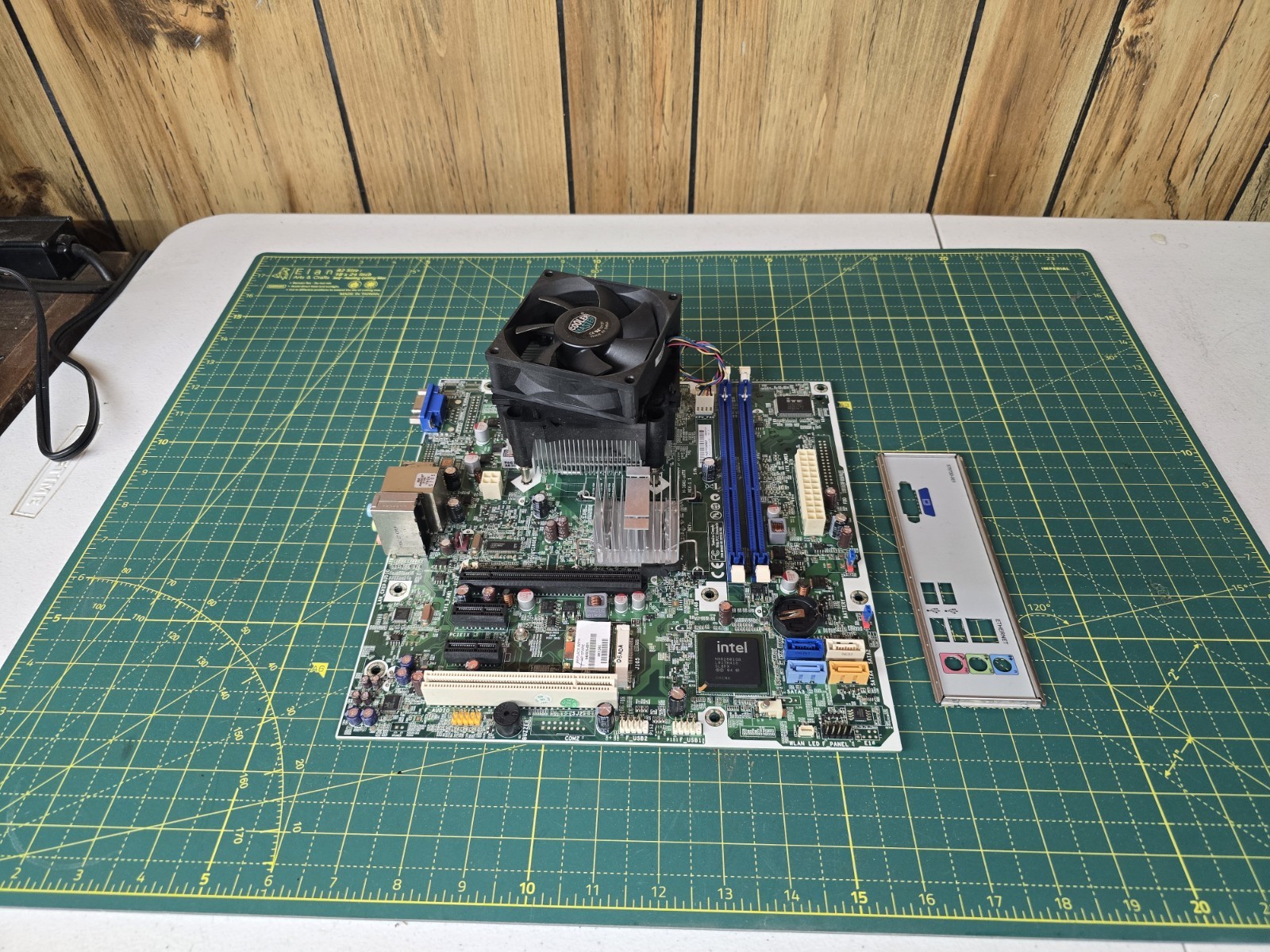HP/COMPAQ H-IG41-uATX Motherboard 500B-MT  (582679-001) LGA775 W/CPU/HEATSINK/IO