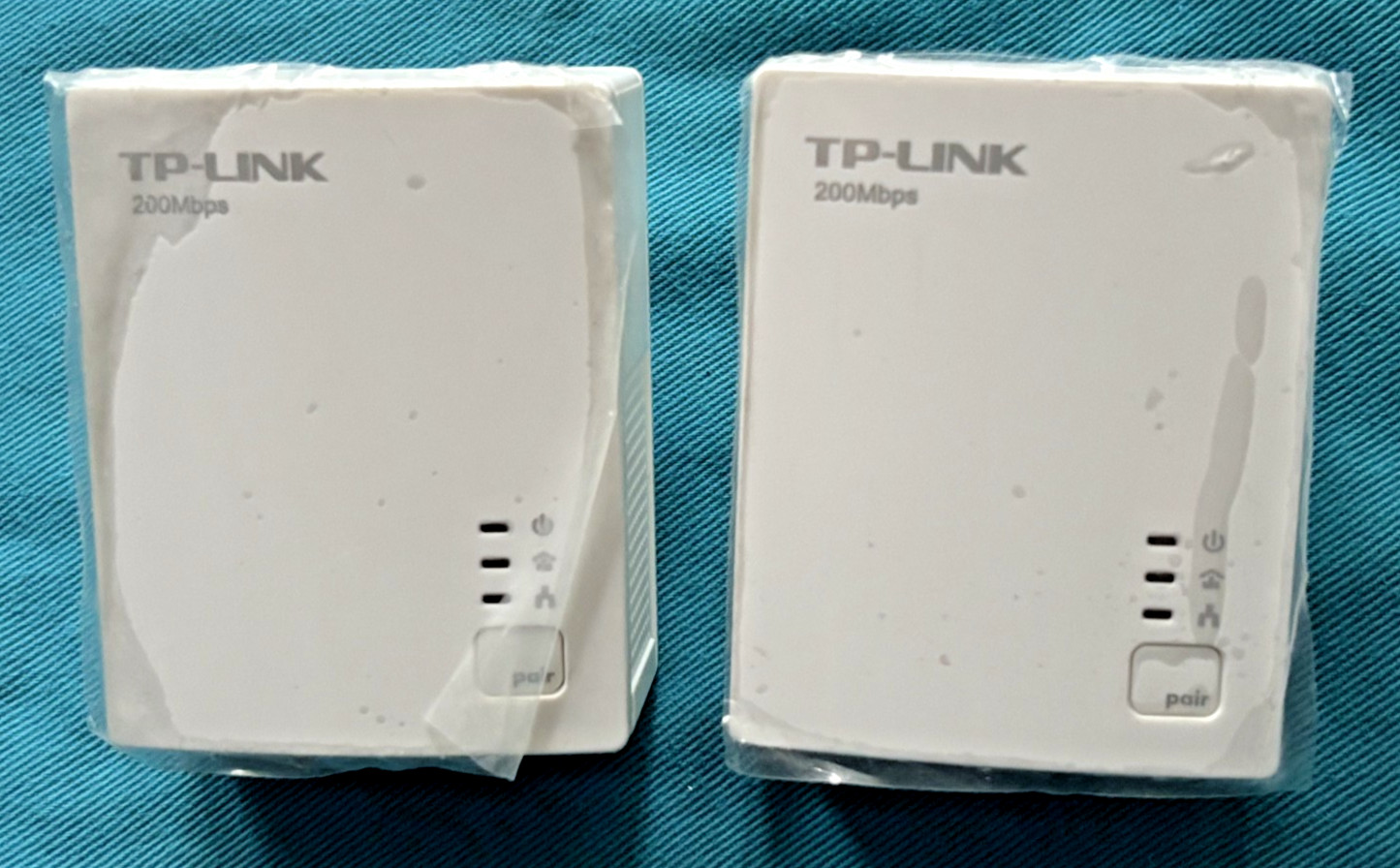 Set of 2 TP-LINK TL-PA2010 AV200 200Mbps Powerline Adapter Ethernet