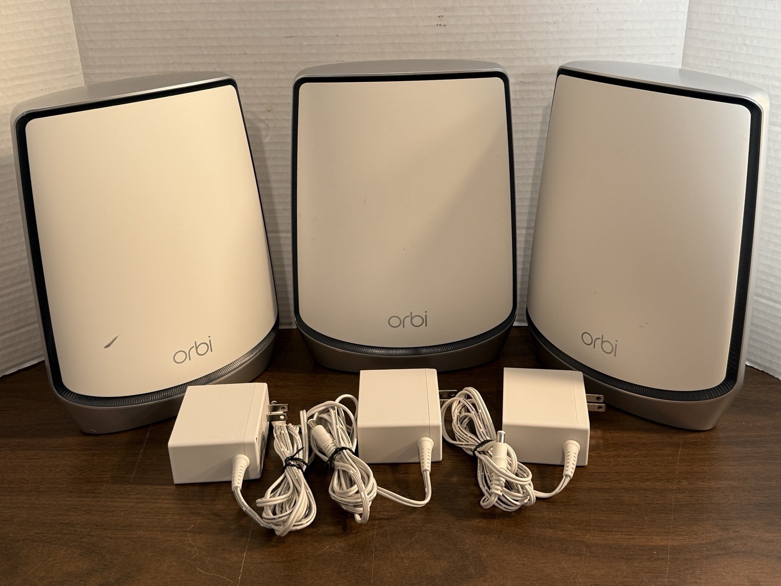 NETGEAR Orbi RBR850 Router & Two RBS850 Satellite Units w/ Power Cords - TESTED