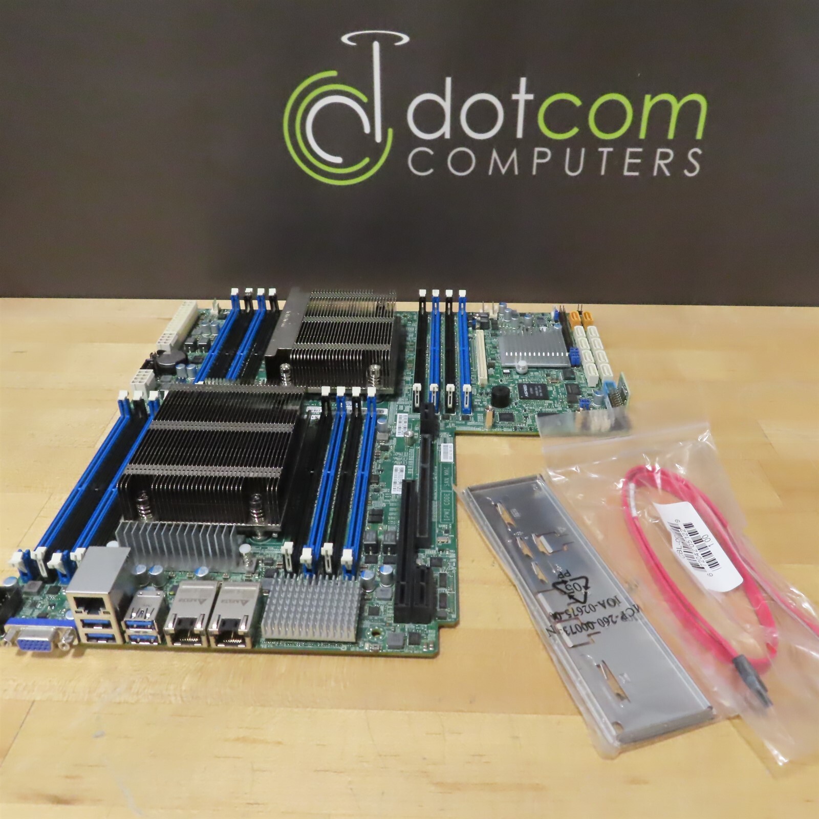 Supermicro X10DRW-iT B Dual LGA2011 Intel C612 DDR4 SATA3 USB3 0 V 2GbE Pro