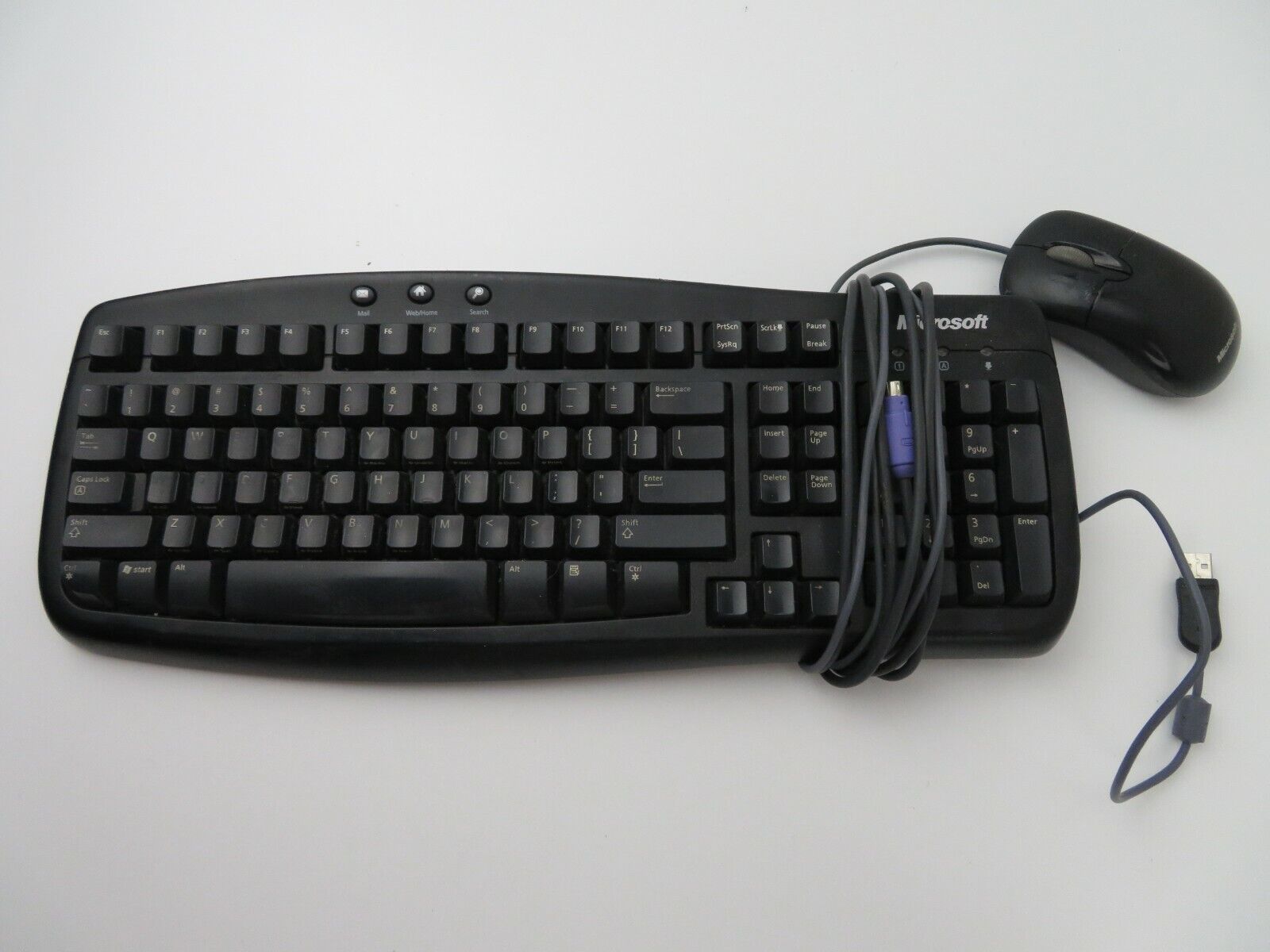Microsoft Black Wired Basic Keyboard 1.0A with Basic Mouse v2.0
