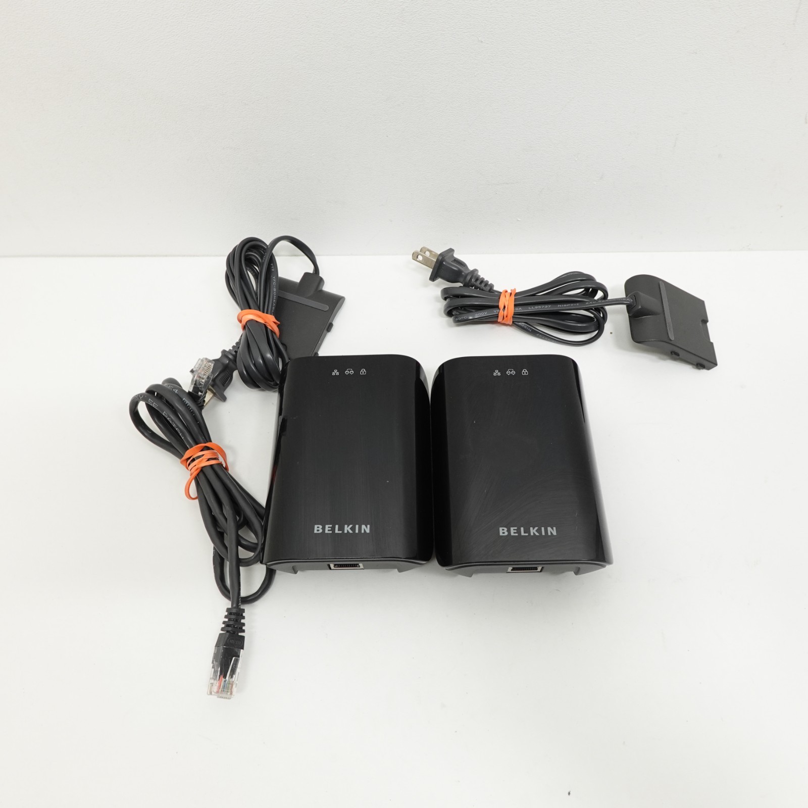 BELKIN F5D4074-S v1 200mb Powerline HD Network Ethernet Adapters - 2