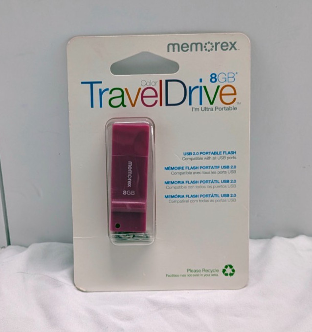 Memorex 8GB Color TravelDrive USB 2.0 Flash Drive Pink NEW SEALED Ultra Portable