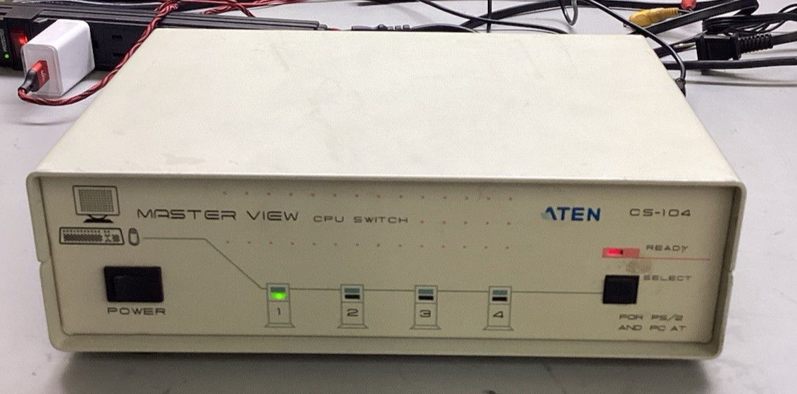 Master View CS-104 ATEN 4-Port KVM CPU Switch VGA PS/2 Serial Mouse
