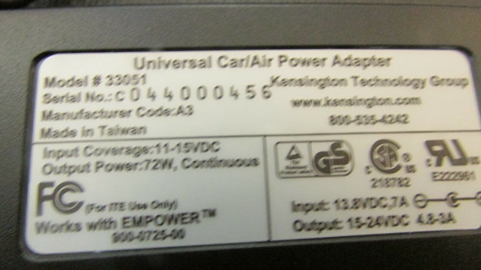 Genuine Kensington Universal Car/Air Power Adaptor 33051