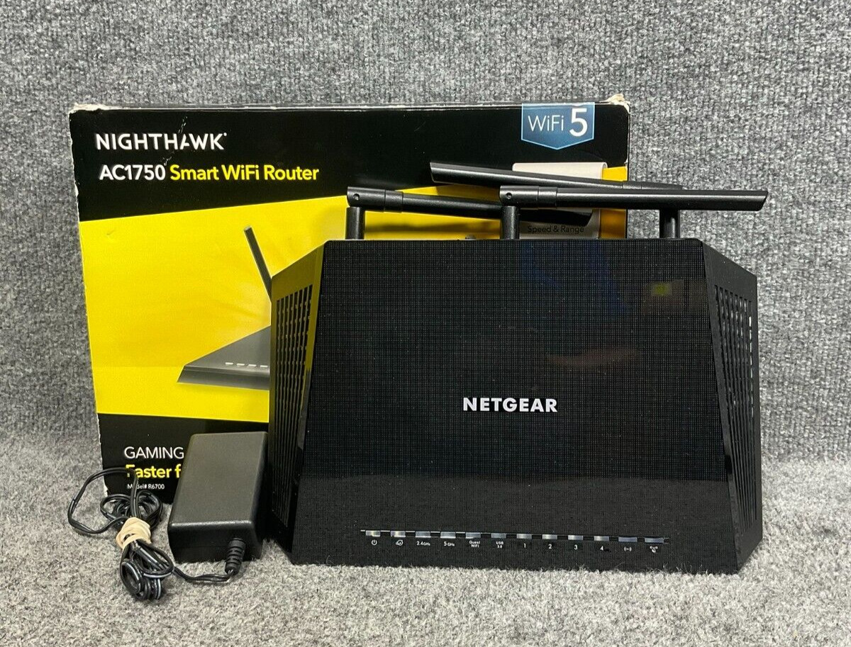 NETGEAR R7600 Nighthawk AC1750 Smart WiFi Router