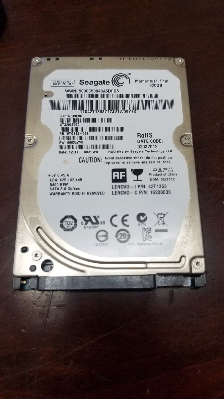 Lenovo 42T1363 Seagate Momentus Thin ST320LT020 320GB 2.5 SATA Laptop Hard Drive