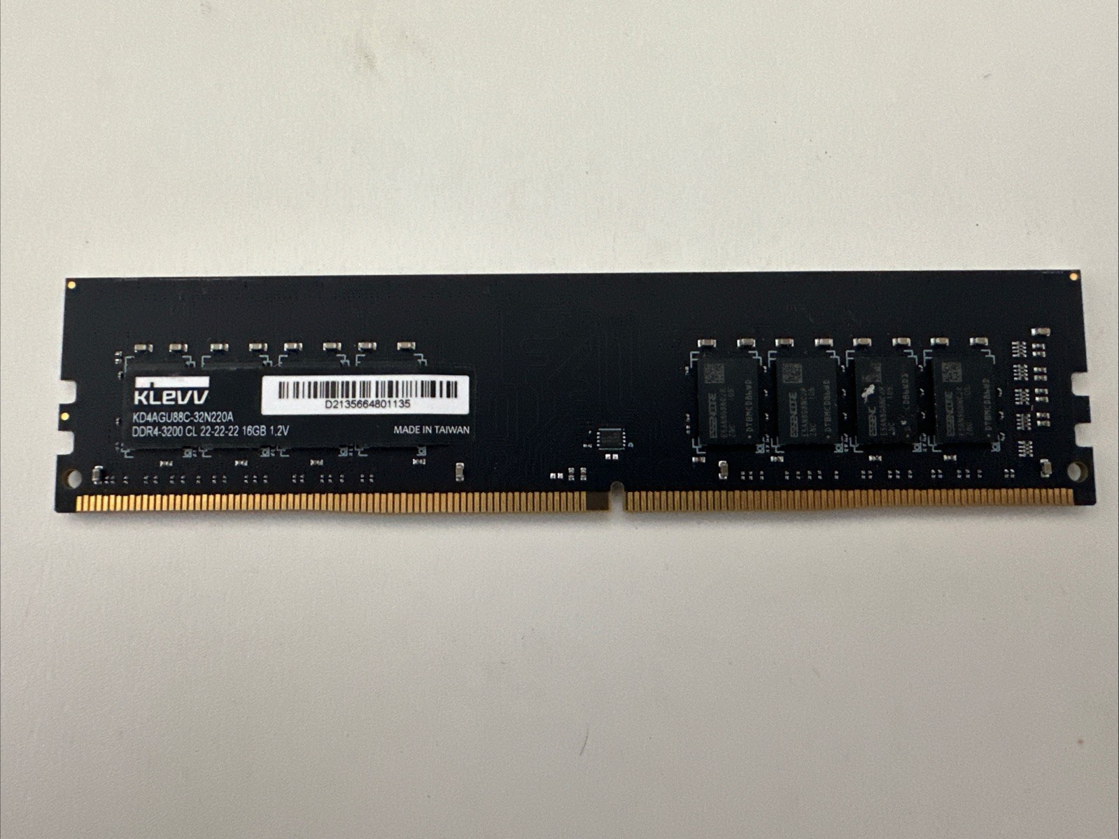 KLEVV 16GB DDR4 3200 CL22 Desktop RAM Stick 1.2V Non-ECC KD4AGU88C-32N220A