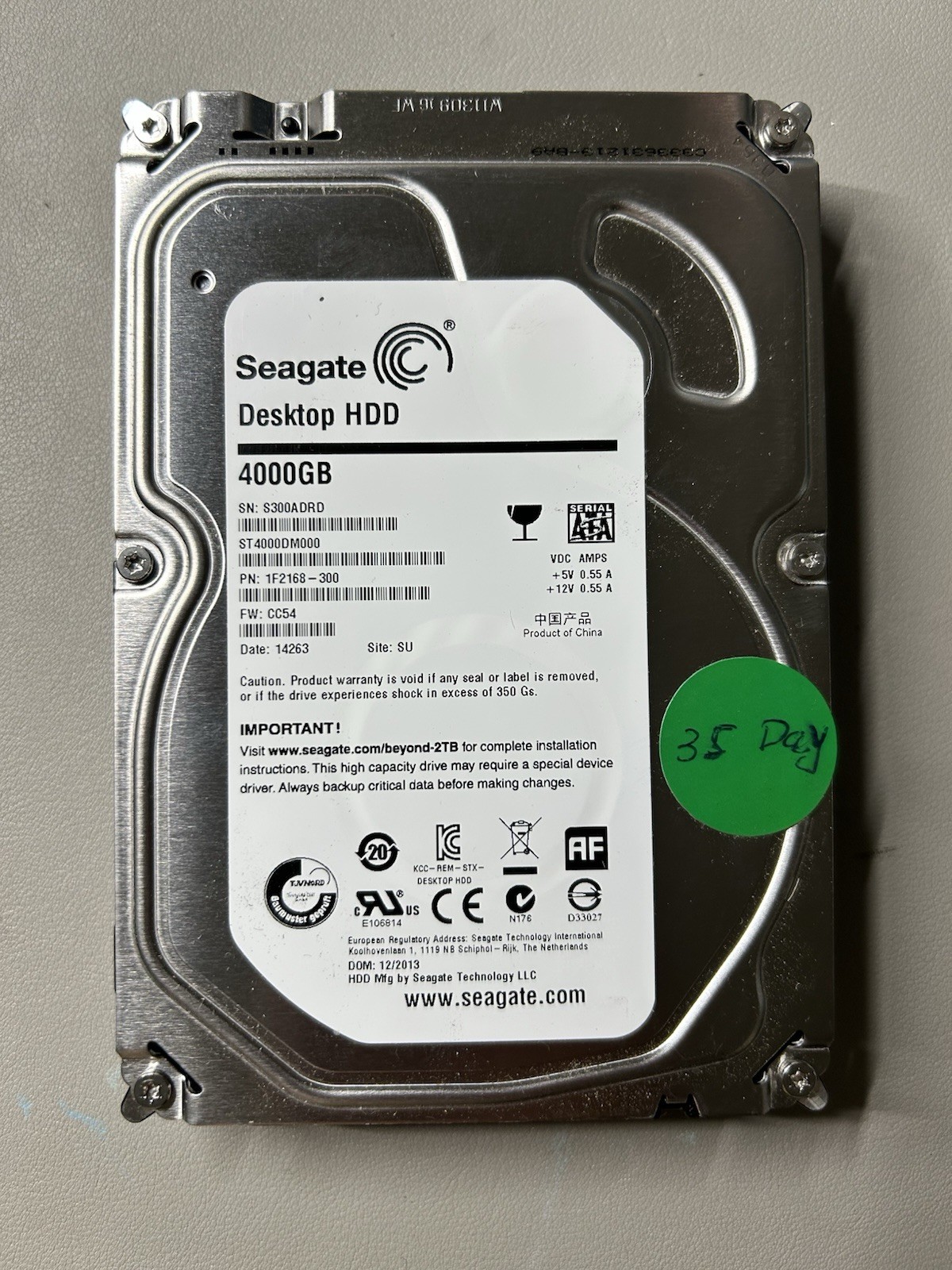 Seagate 3.5" ST4000DM000 4TB SATA III 6Gbps Hard Drive , Low Hours-Lightly Used