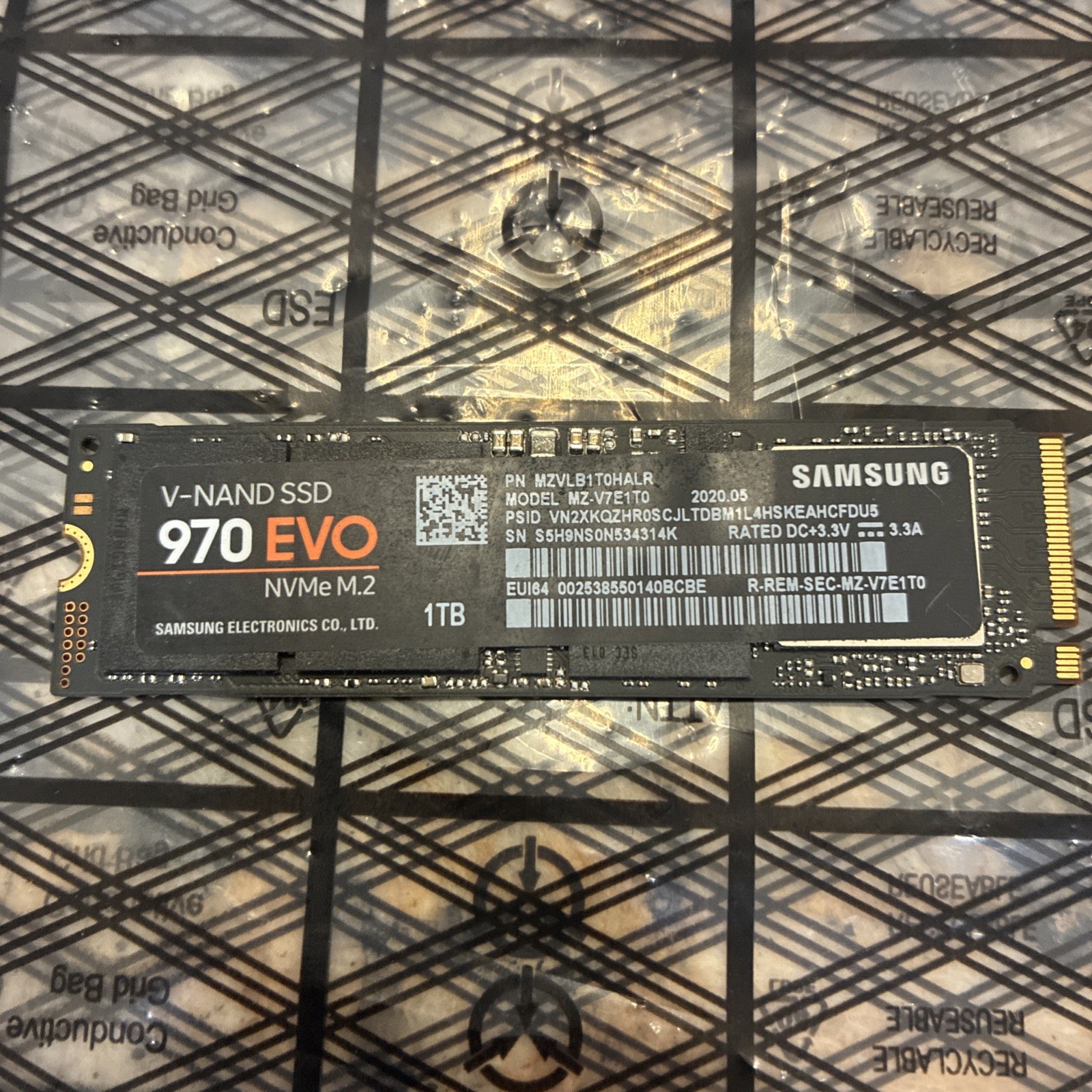 Samsung 970 EVO NVMe M.2 1TB Internal SSD Black Model MZ-V7E1T0 96% Health