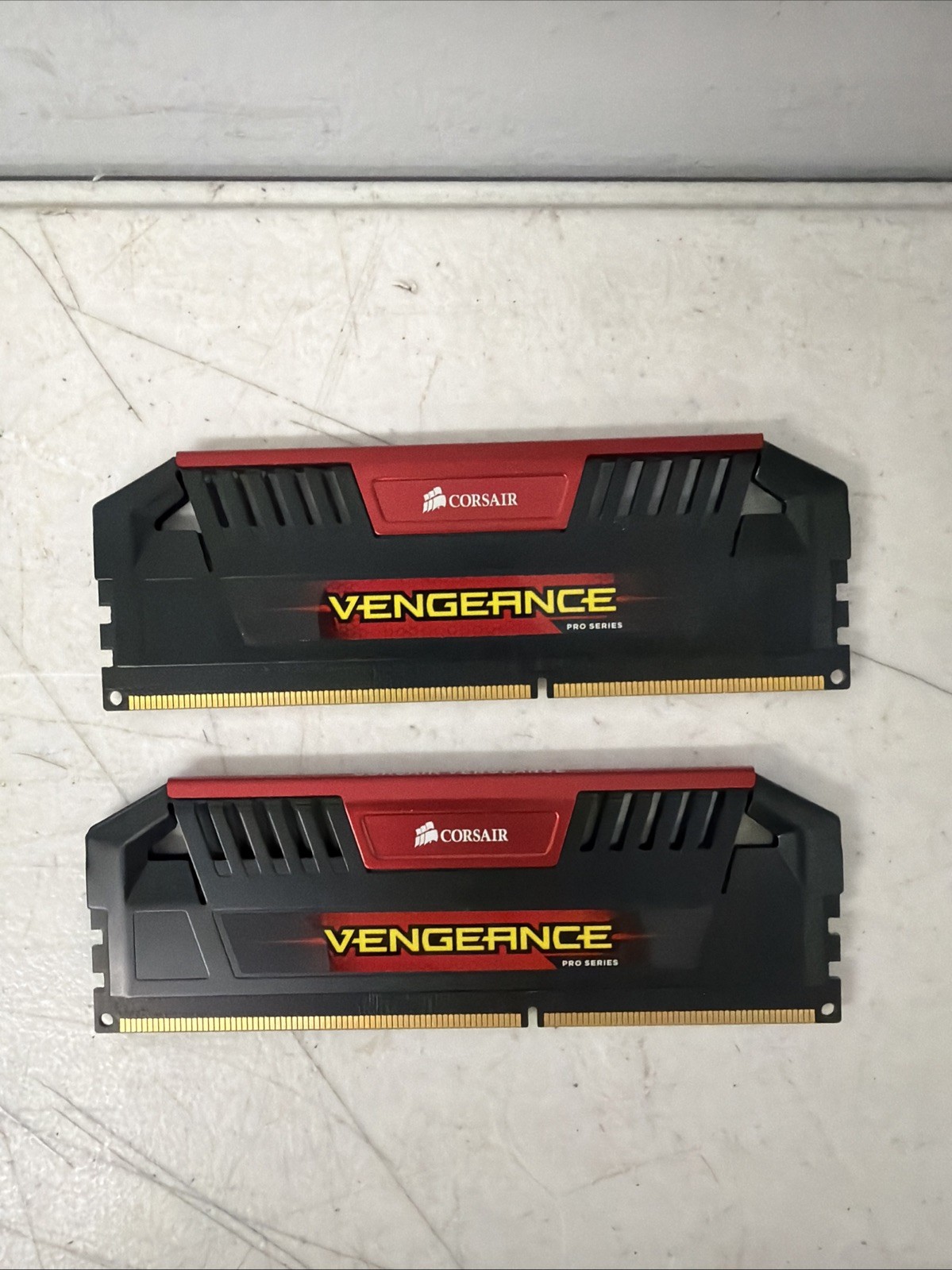 8gb kit Corsair vengeance pro series DDR3 1600Mhz 2x4gb CMY8GX3M2A1600C9R KIT 2