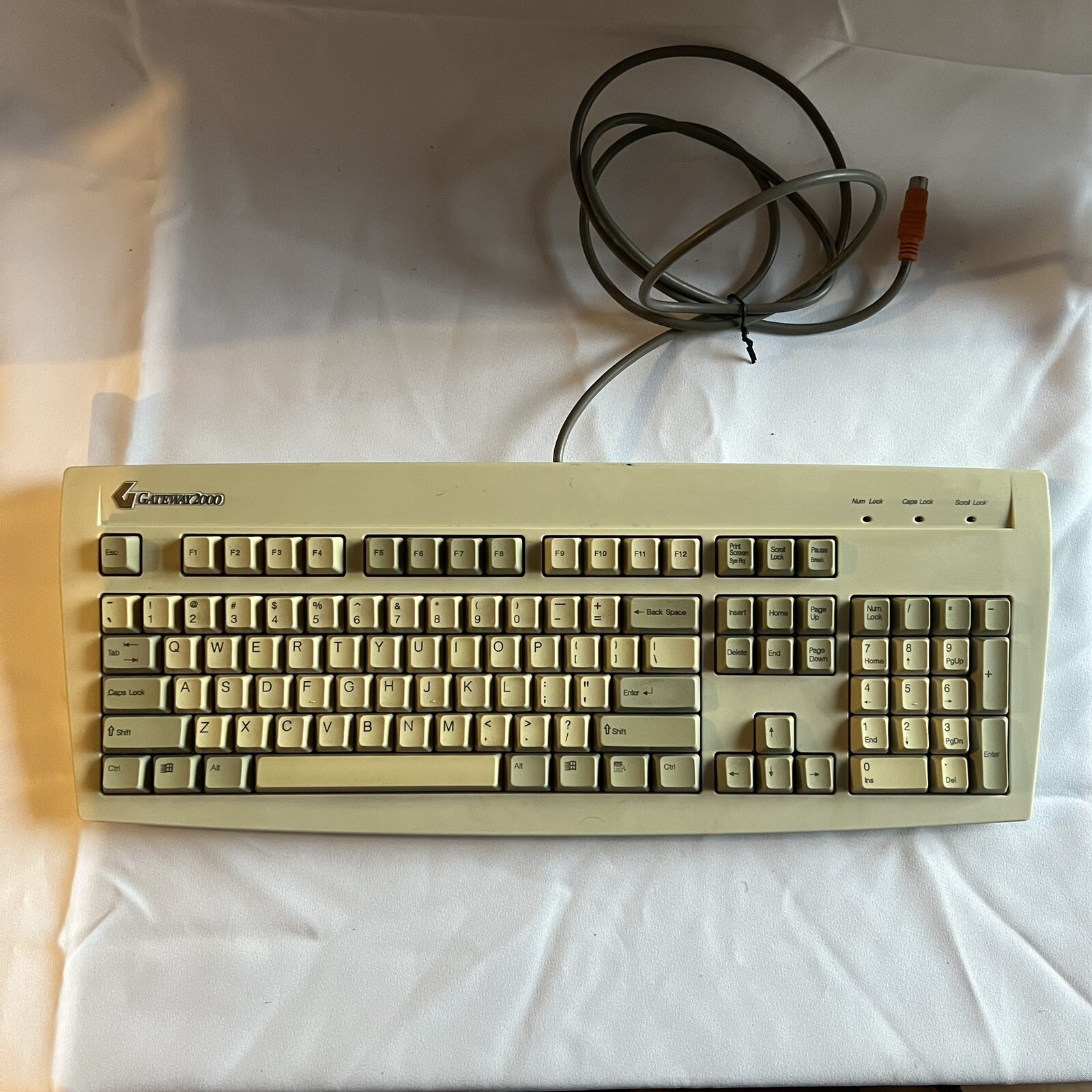 Vintage Gateway 2000 Computer PC Keyboard Maxi Switch 1998 Windows PN 2196003