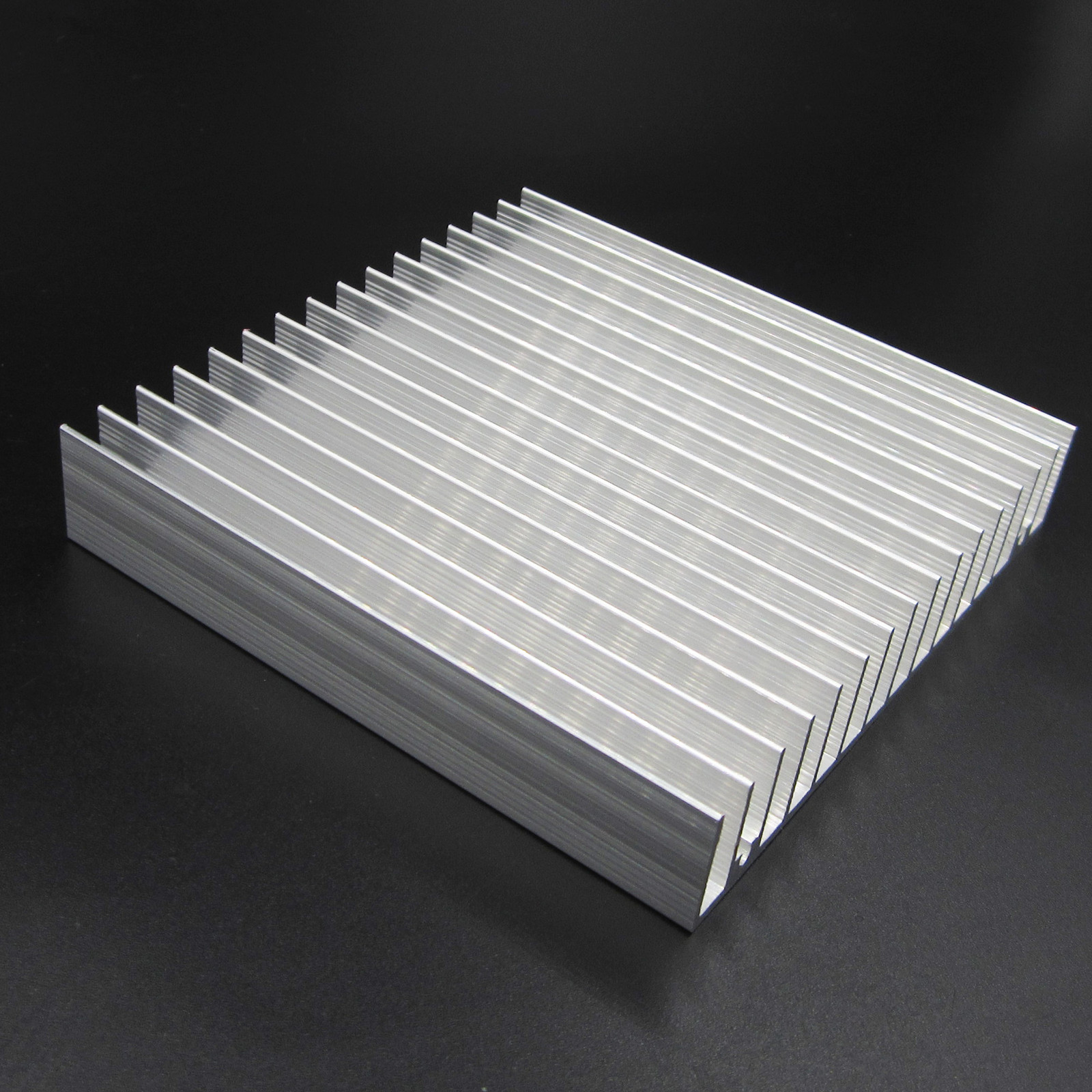 100x100x18mm Aluminum HeatSink for Chip CPU LED IC radiator, COOLER Cooling