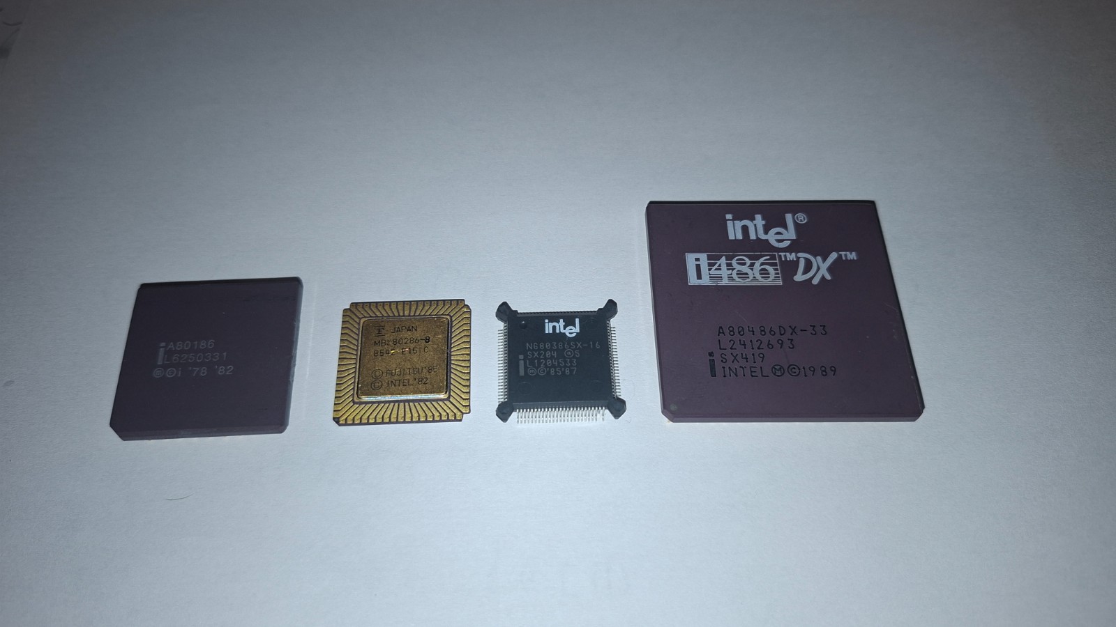 CPU collection 186 286 386 486 Intel vintage CPU GOLD QTY: 4