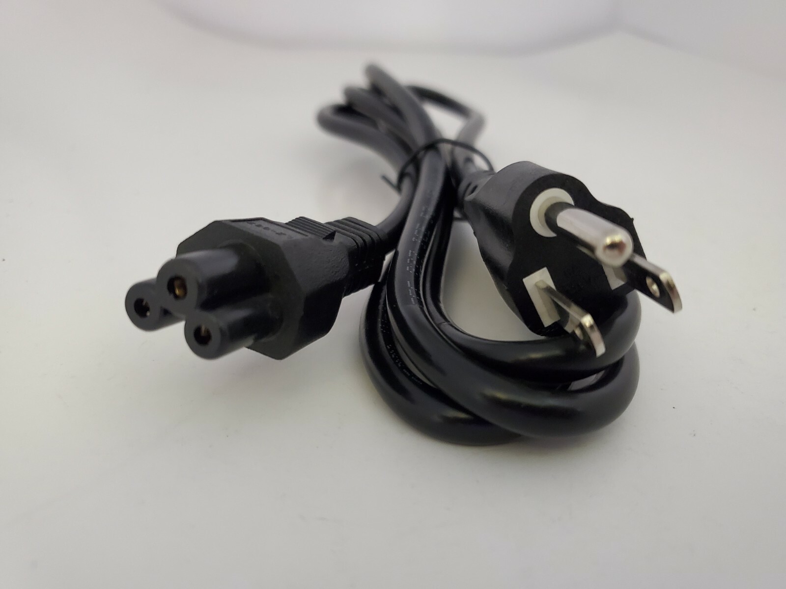 NEW 6 Foot  3 Prong AC Mickey Mouse Style Clover Power Cord Cable  W7