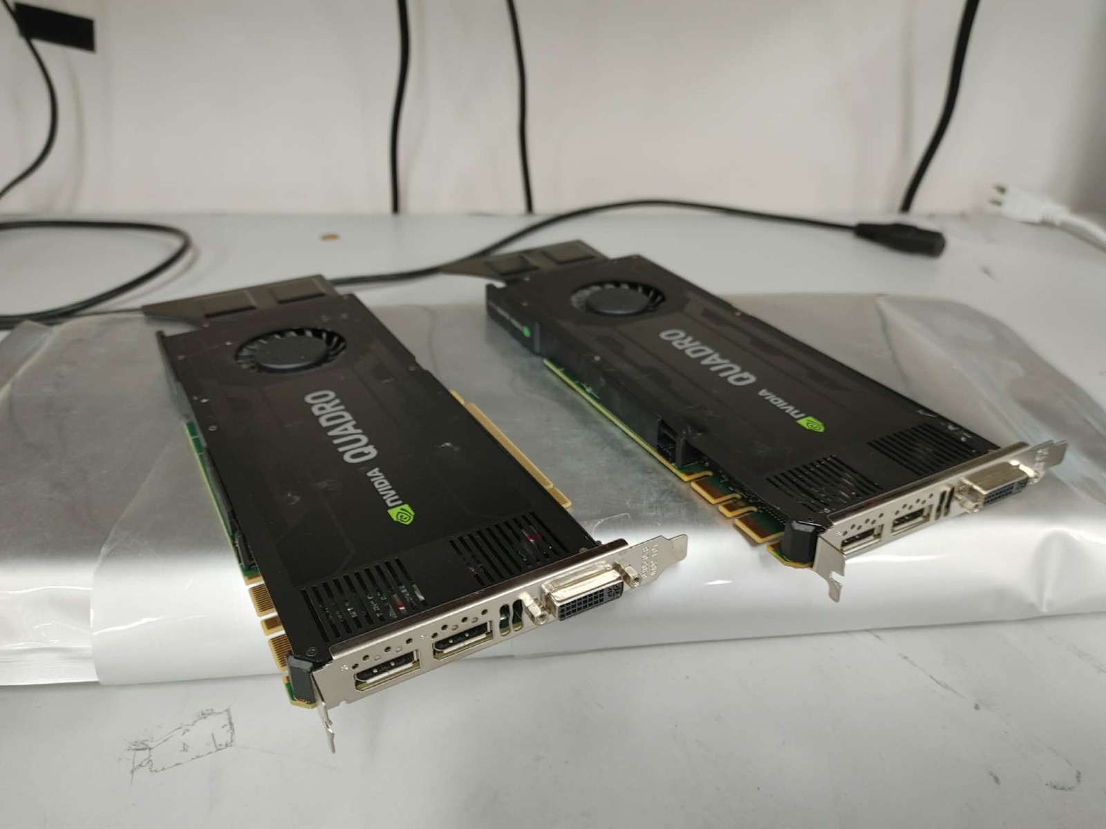 lot 2 Dell j4f85 NVIDIA Quadro K4200 4GB GDDR5 PCIe x16 GPU Video Graphics Card