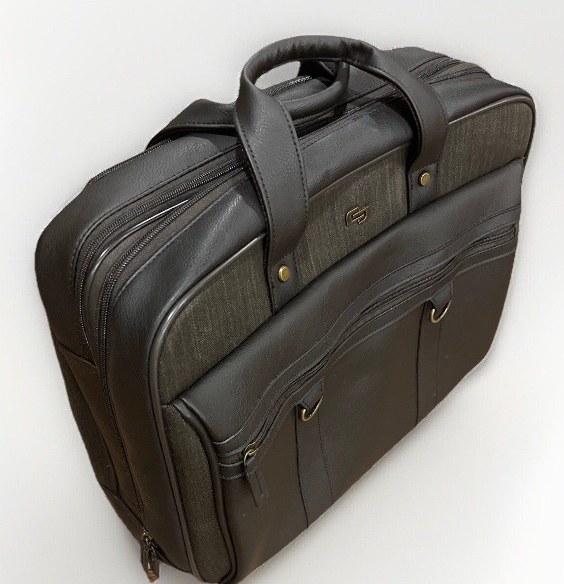 Solo NY Walker Charcoal Leather Fabrc Laptop Telescopic Handle Rolling Messenger
