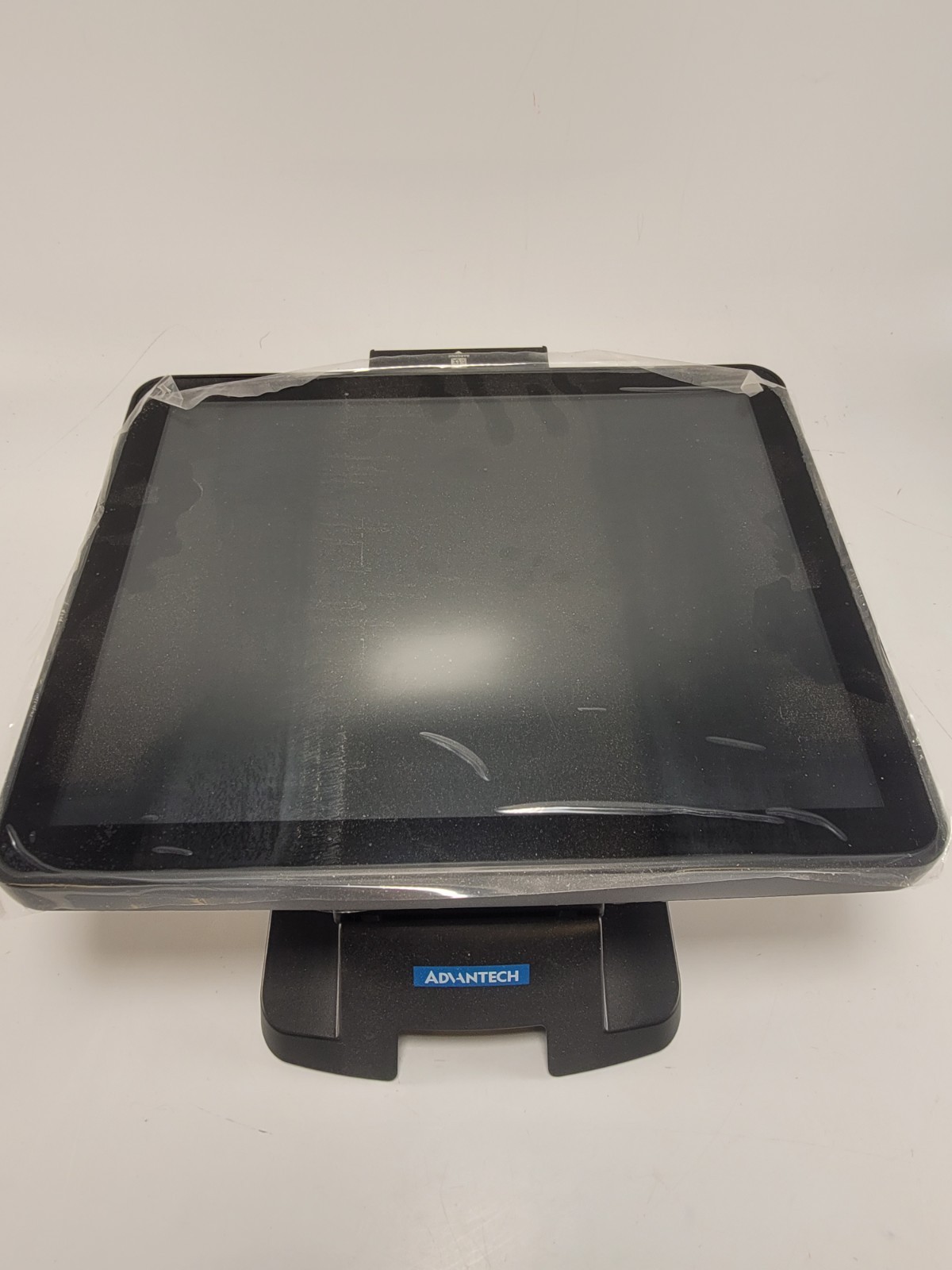 Advantech 15" 4:3 Compact All-in-One POS System UPOS-211