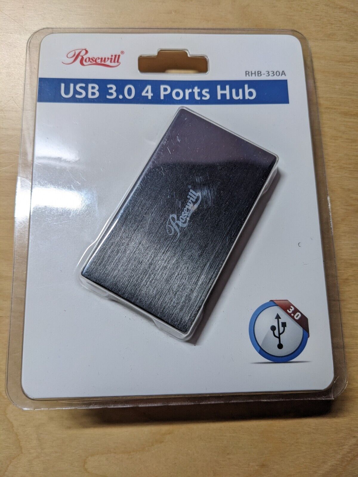 Rosewill 4 Port Slim USB 3.0 2.0 1.1 Mini Black Aluminum Metal LED Hub RHB-330A