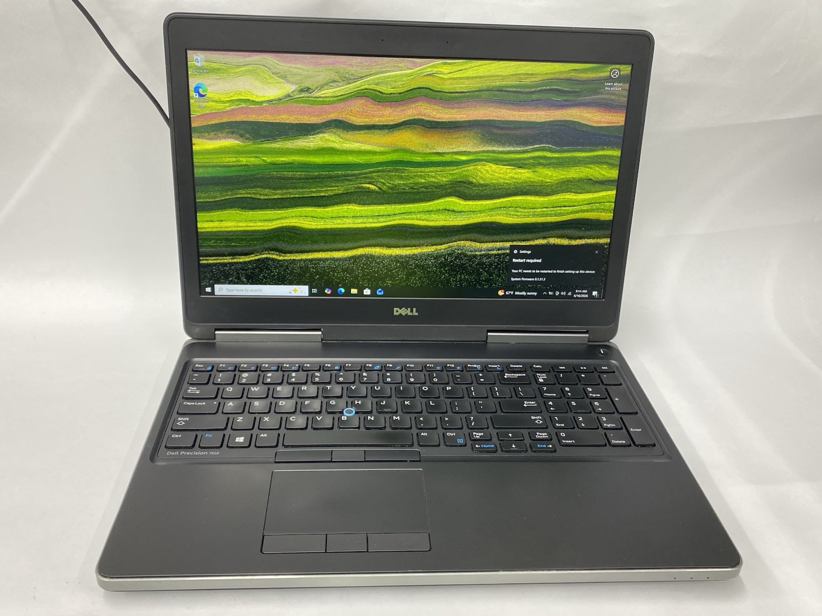 Dell Precision 7510 - 15.5" FHD - i5-6300HQ - 8GB - 256GB SSD - Win10 Pro - READ