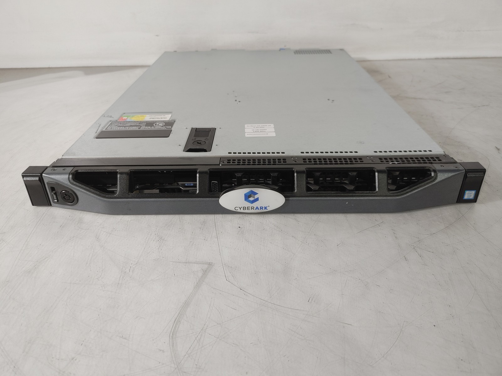 Dell PowerEdge R430 2.10 GHz Intel Xeon E5-2620 v4 16 GB DDR4 Server No