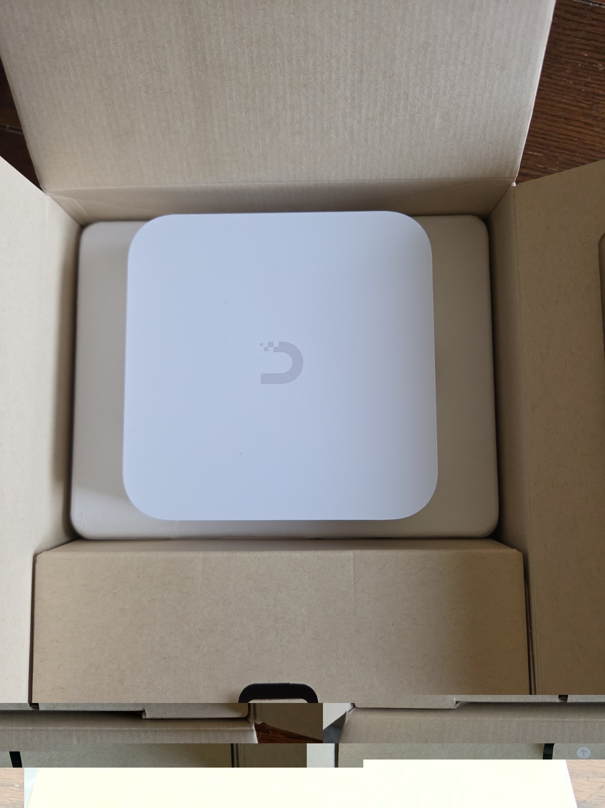 Ubiquiti UniFi Express 7 Cloud Gateway (UX7) OPEN BOX BRAND NEW 