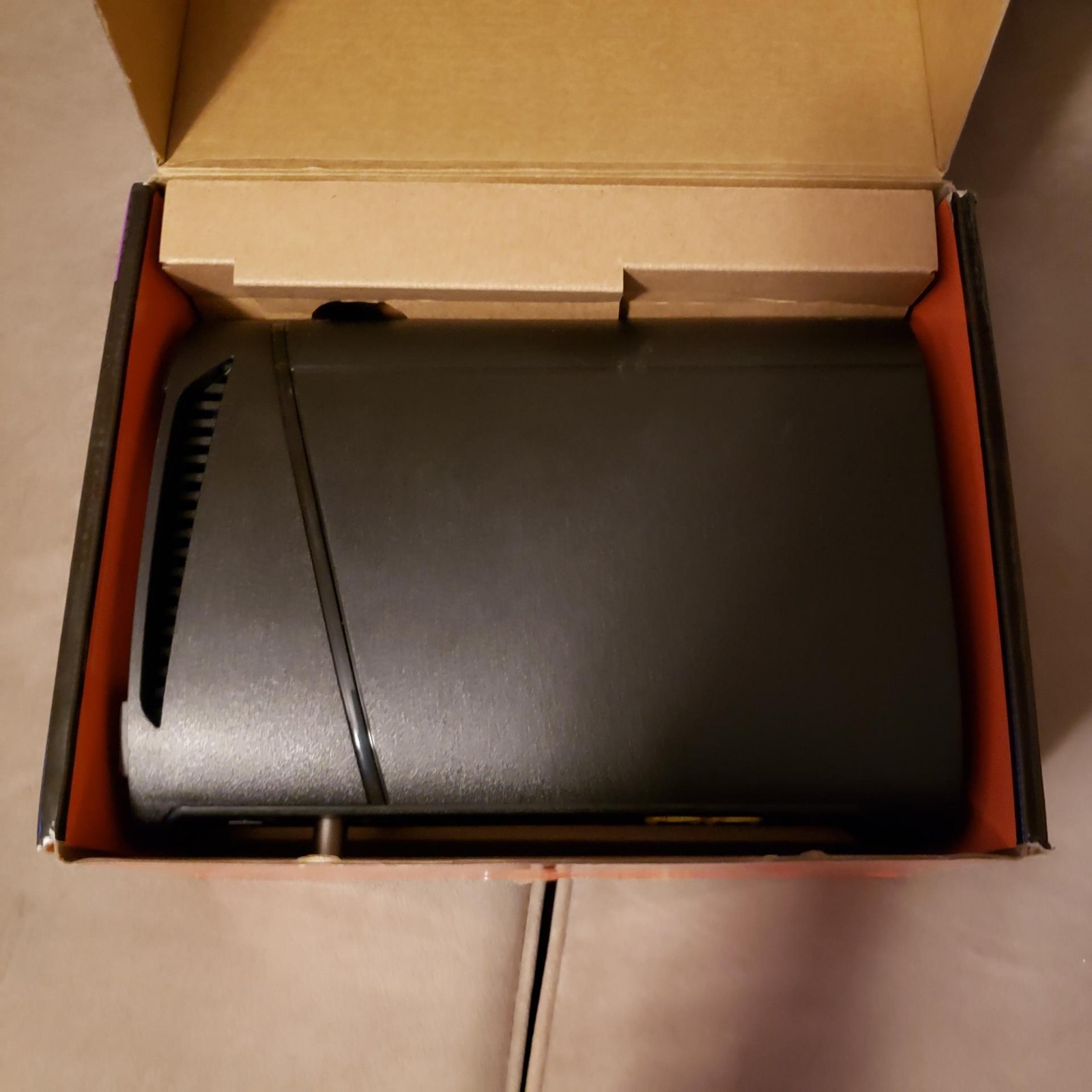 ARRIS - SURFboard G20 DOCSIS 3.1 Cable Modem & Wi-Fi 6 Router Combo - Black