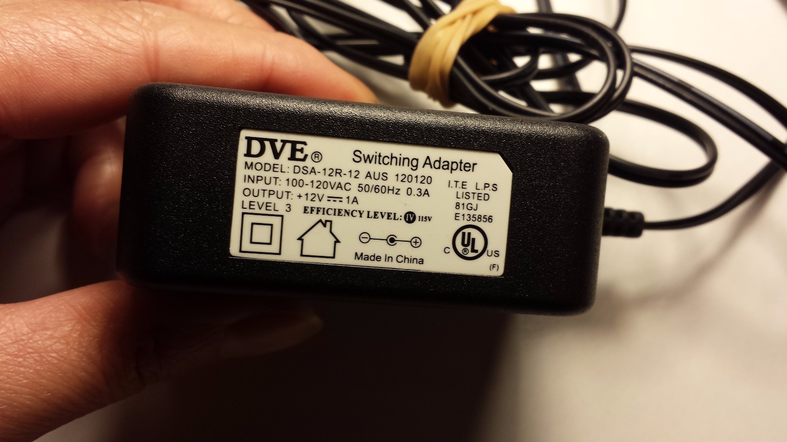 Genuine DVE DSA-12R-12 AUS 120120 Power Supply Switching Adapter Output 12V 1A