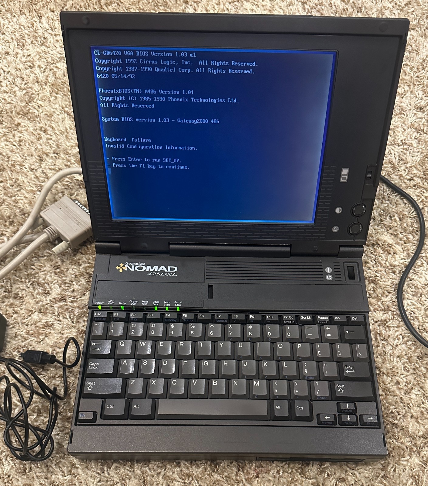 VINTAGE Gateway 2000 Nomad 425DXL Intel Laptop Computer For Parts or Repair