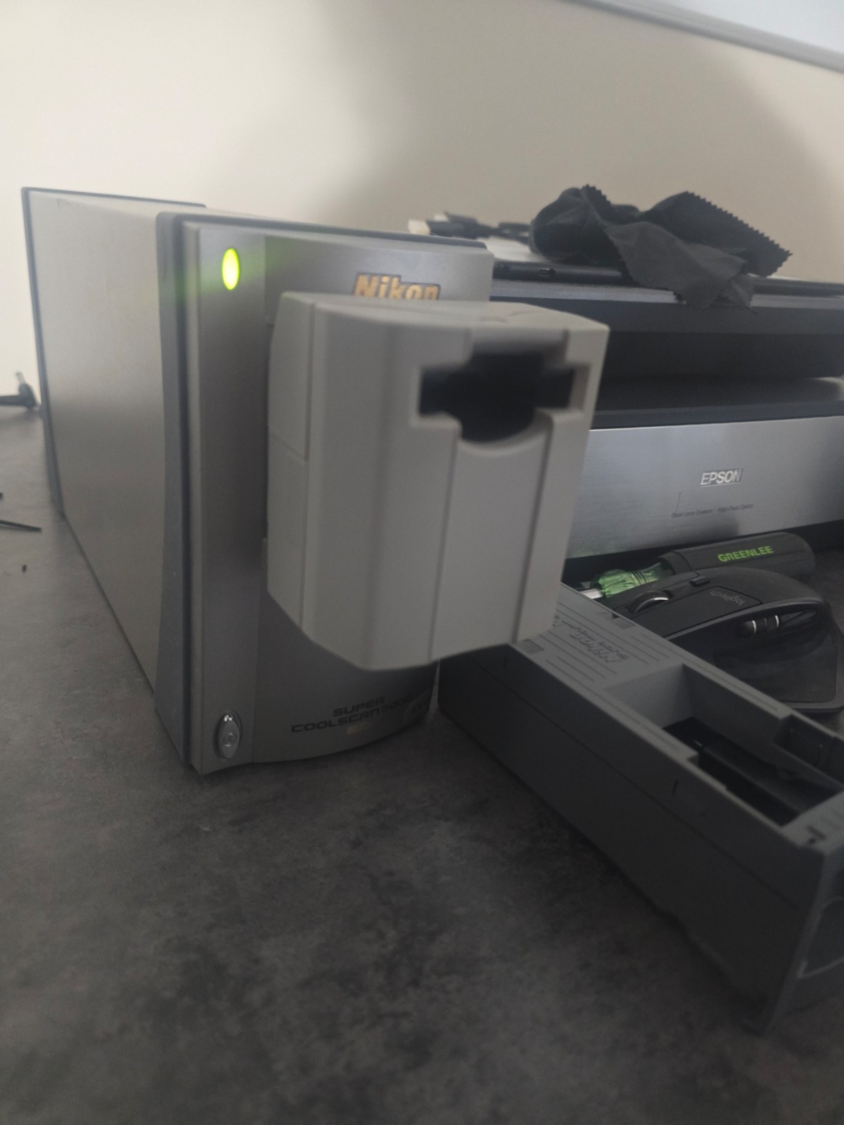 Nikon Super Coolscan 5000 ED – Film/slide scanner (35 mm) & 3d Printed SA-30