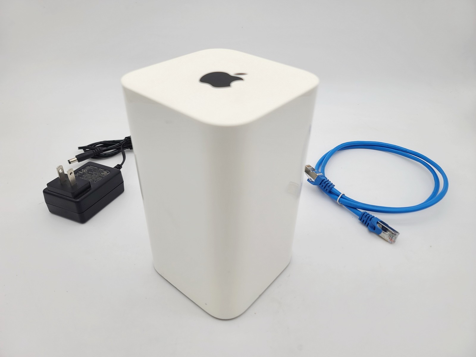APPLE AIRPORT EXTREME A1470 802.11AC 3-PORT WIRELESS WI-FI ROUTER BASE STATION