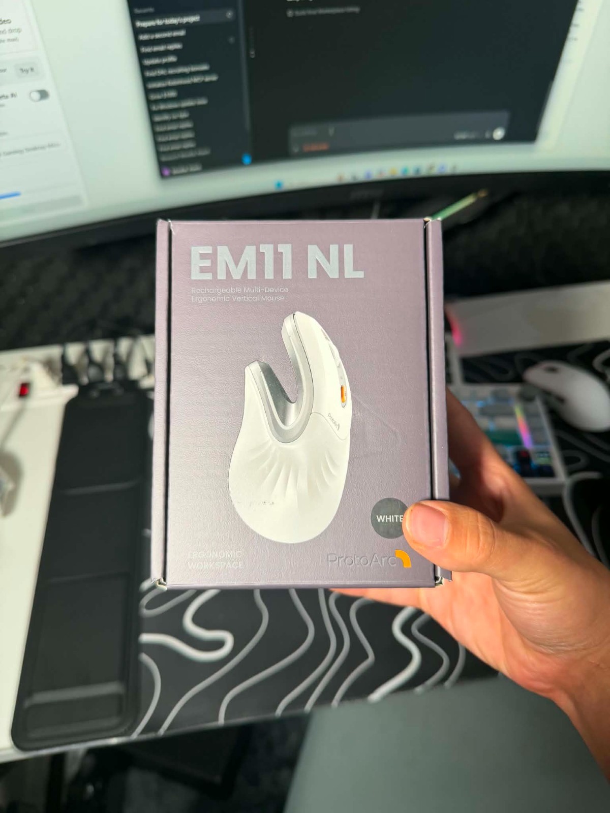 Protoarc Rechargeable Multi-Device Ergonomic Vertical Mouse EM11NL - White