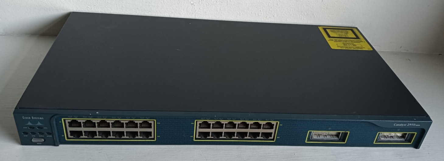 Cisco WS-C2950G-24-EI 24-Port Switch 2950 Series