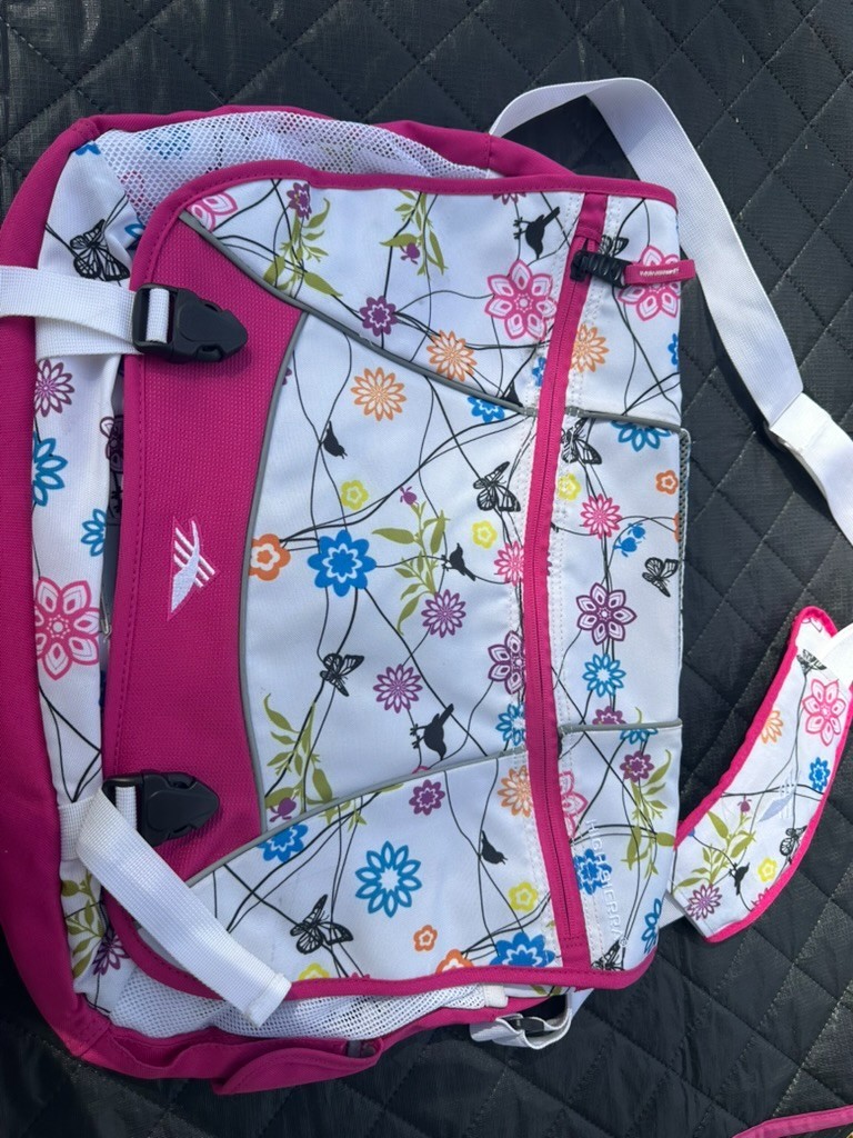 NWOT High Sierra Tank 5438 Spring Butterfly Messenger Bag Floral Laptop Bag 18"