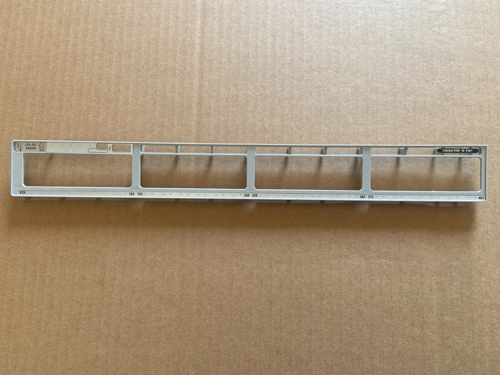 New Version Cisco Catalyst C9300-48P-A C9300-48P-E Faceplate for Replacement