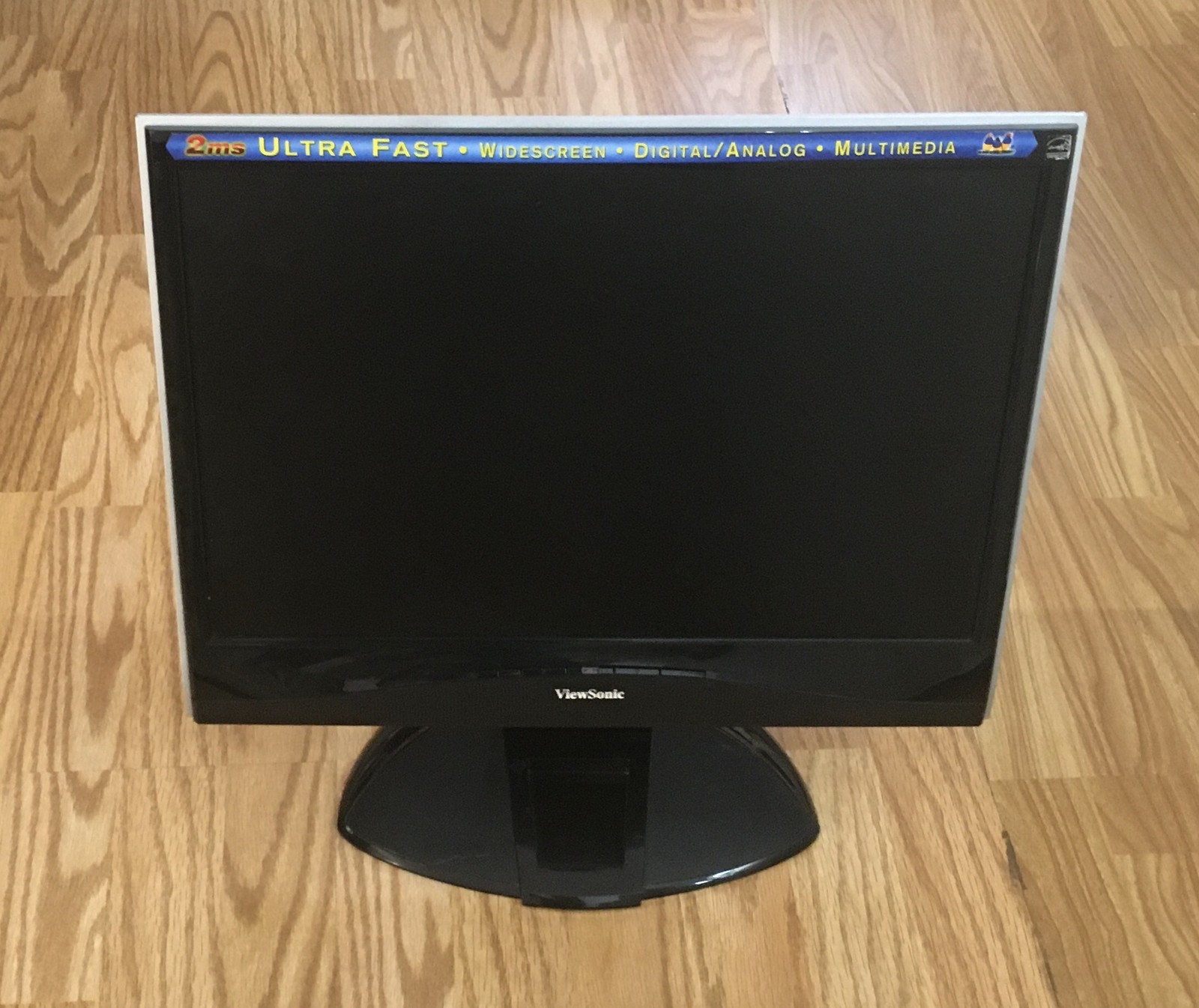 Viewsonic 19-inch Ultra-Fast LCD VGA DVI Monitor (VX1932WM-3)