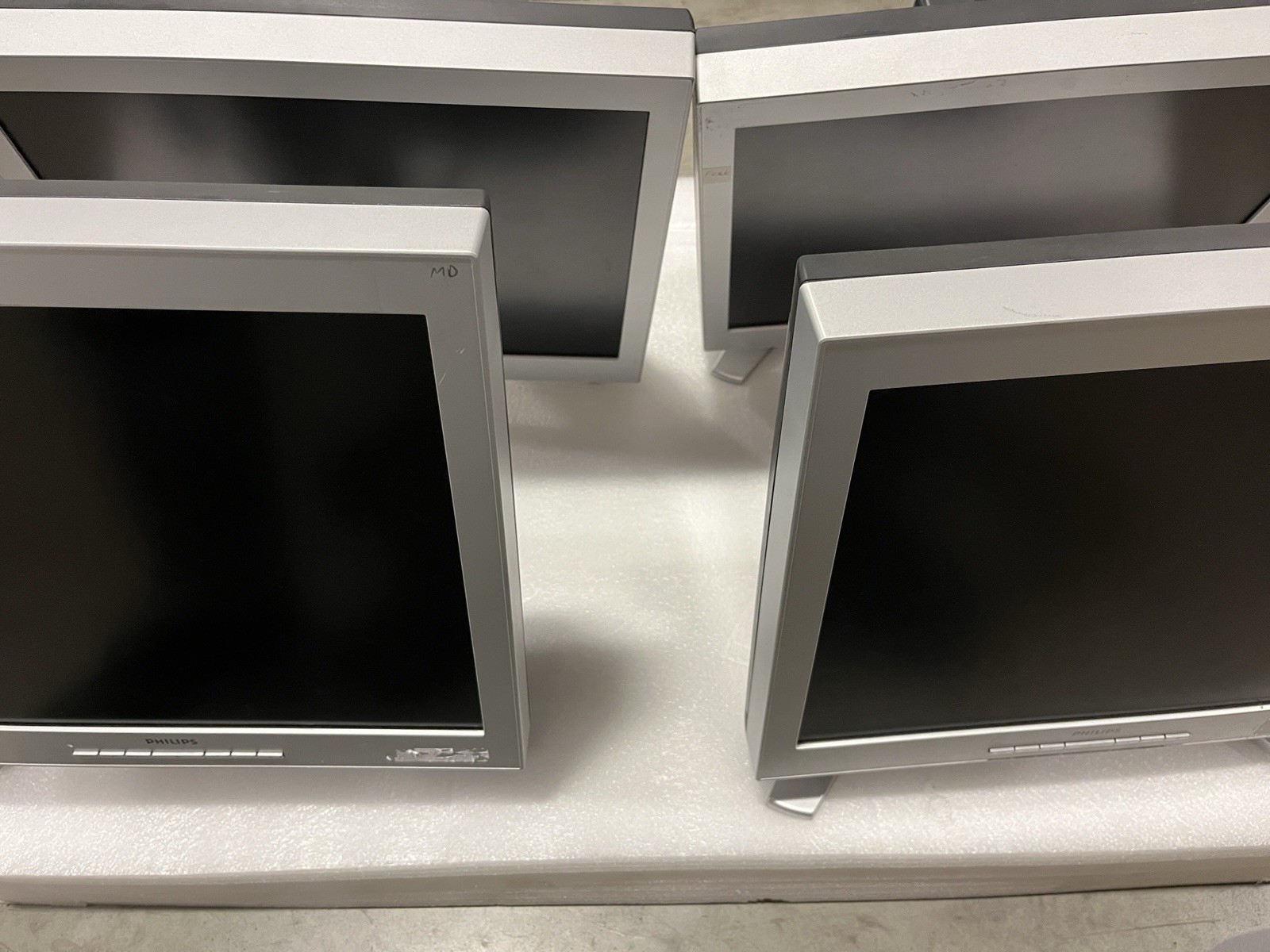 LOT OF 4 Philips FIMI Q19CS Q19-S 19" Medical LCD Monitors 991932952021 Tested