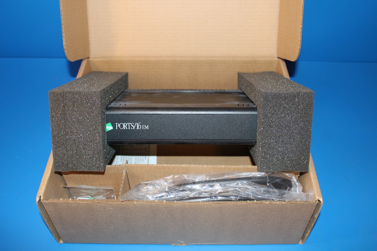 DigiBox Digi Ports/16 EM 16em 232 CR2 RJ45 NP (1P) 50001077-05