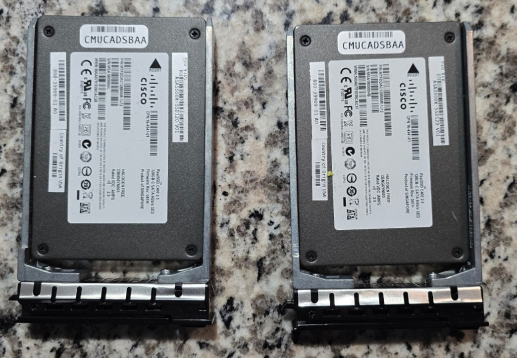 2 Cisco 800-39909-01 MTFDDAK128MAY Real SSD C400  128GB-C 6Gb/s SED SATA 2.5"