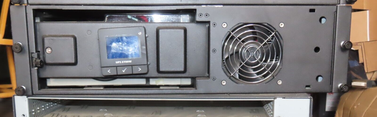 DELL UPS 2700W K802N BACK UP BATTERY POWER SUPPLY UPS ** NO BATTERY - NO FACE **