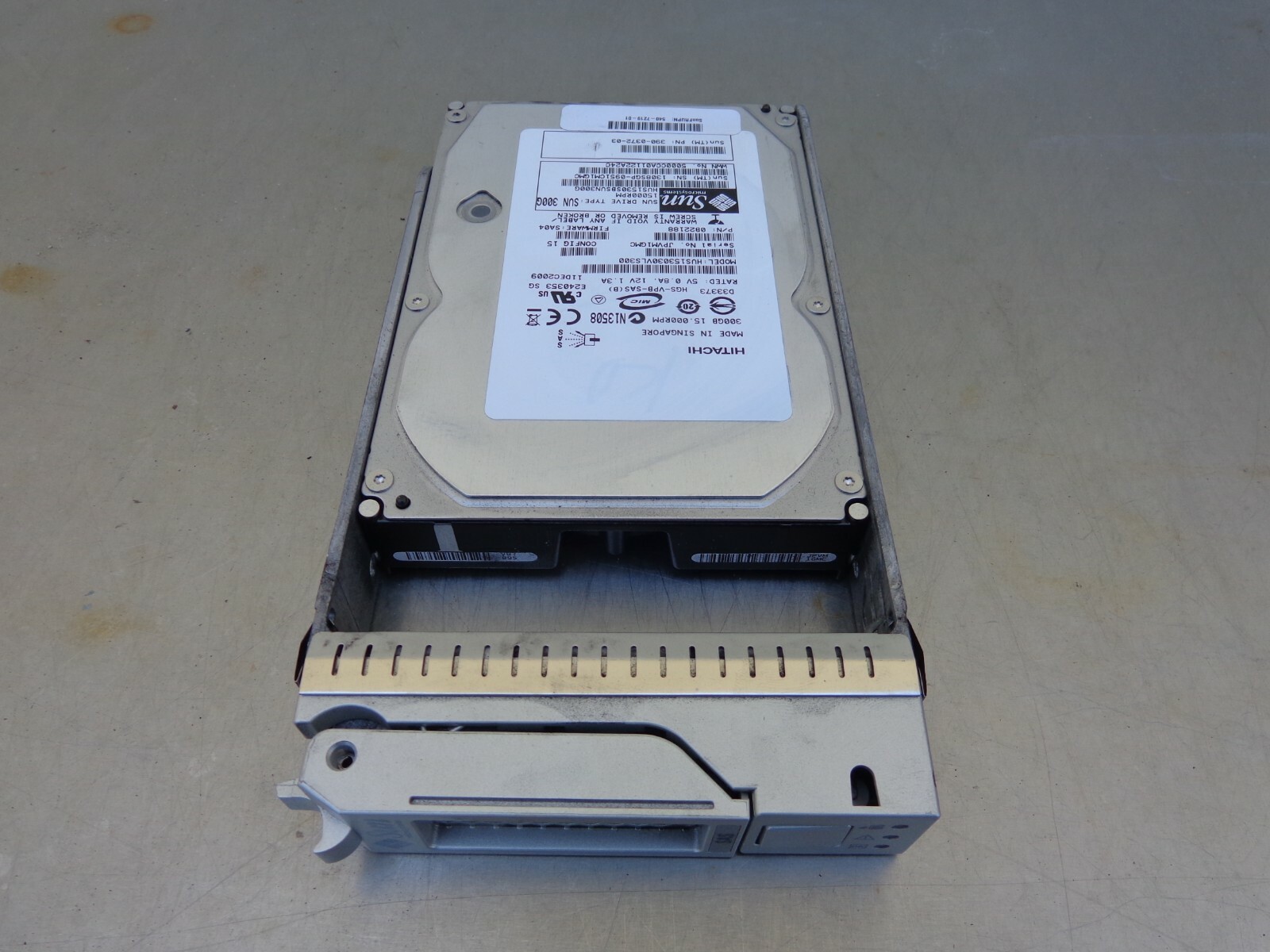 HUS153030VLS300 540-7219-01 390-0372-03 SUN 300GB 15K SAS HARD DRIVE HITACHI