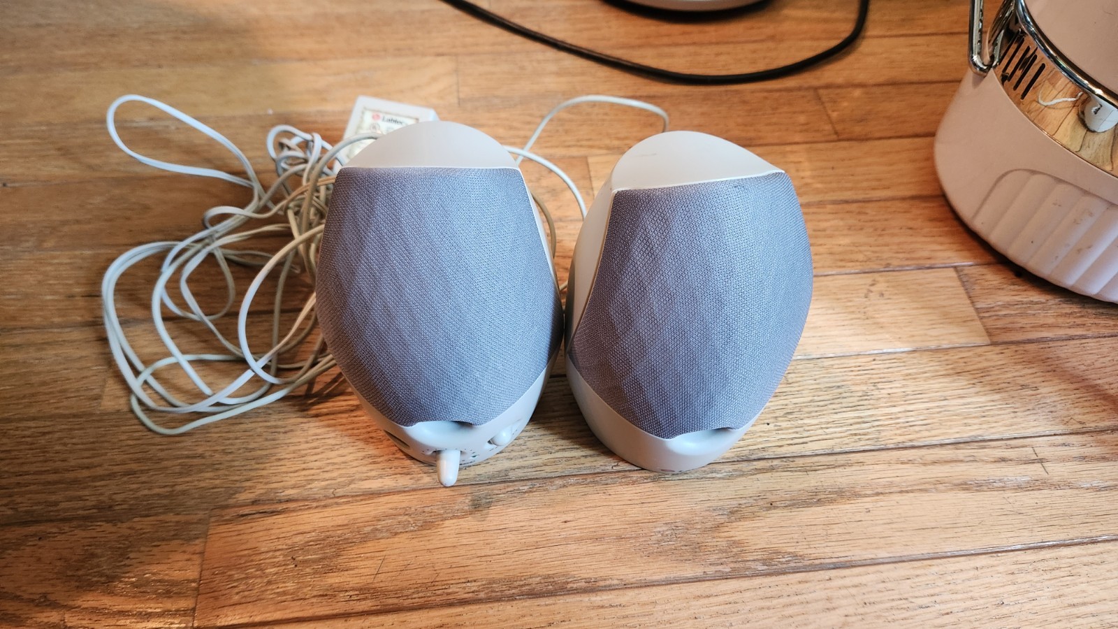 Labtec Vintage LCS-1050 Multimedia Computer Speakers