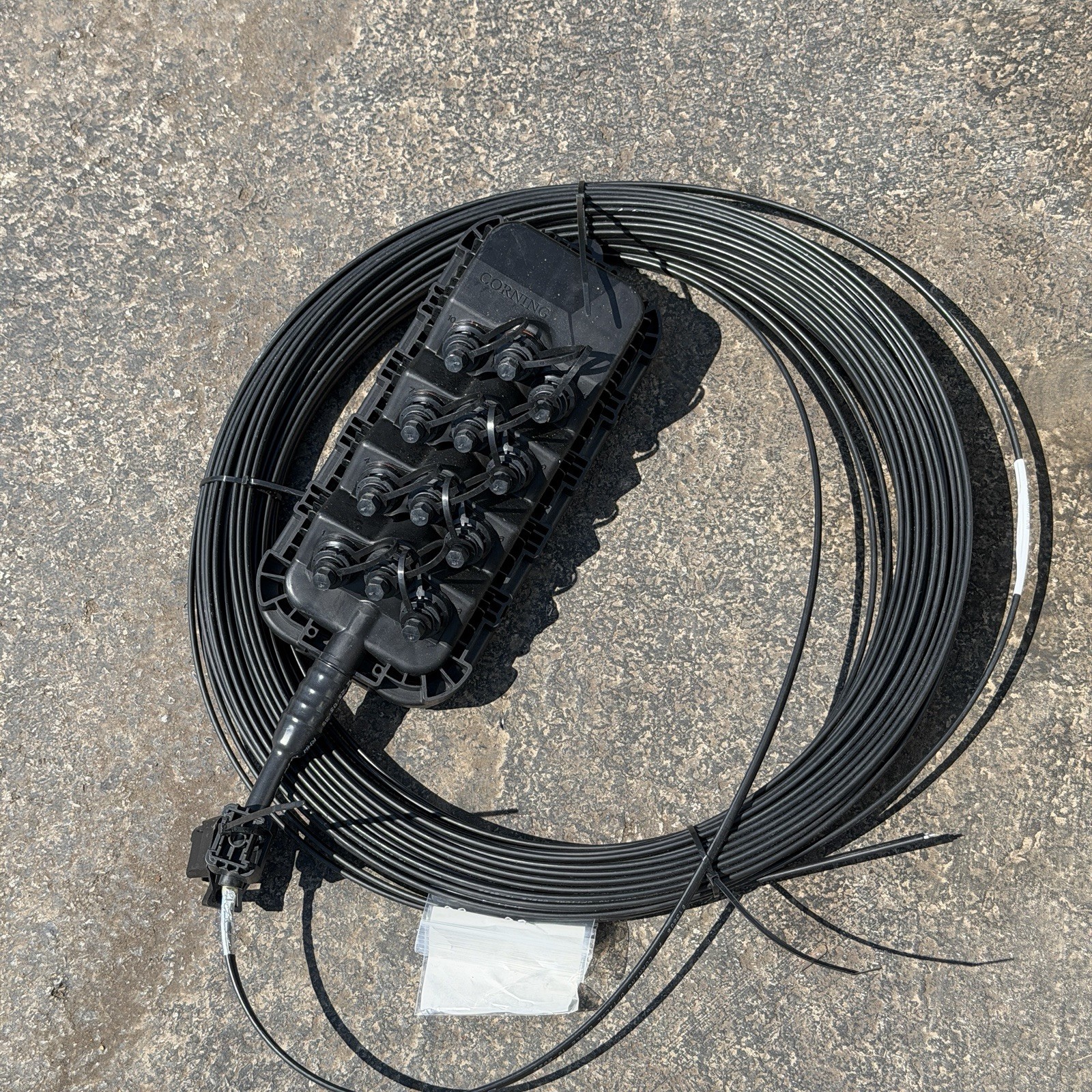Corning MOB-1244FD200FW-P 12F Fiber Optic Terminal 200FT Cable