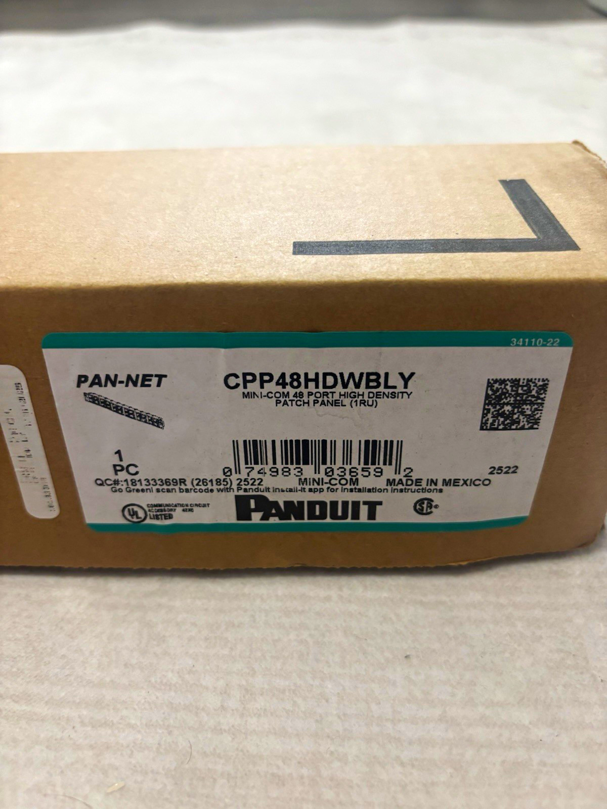 Panduit Pan-Net CPP48HDWBLY 48-Port Mini-Com Cat 6 RJ-45 Patch Panel 1U