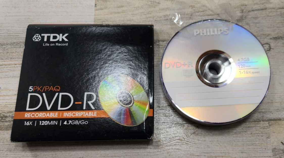 Lot Of 23 New TDK & Phillips DVD Plus R 16x 4.7 GB  Blank Disks DVD+R 120 min