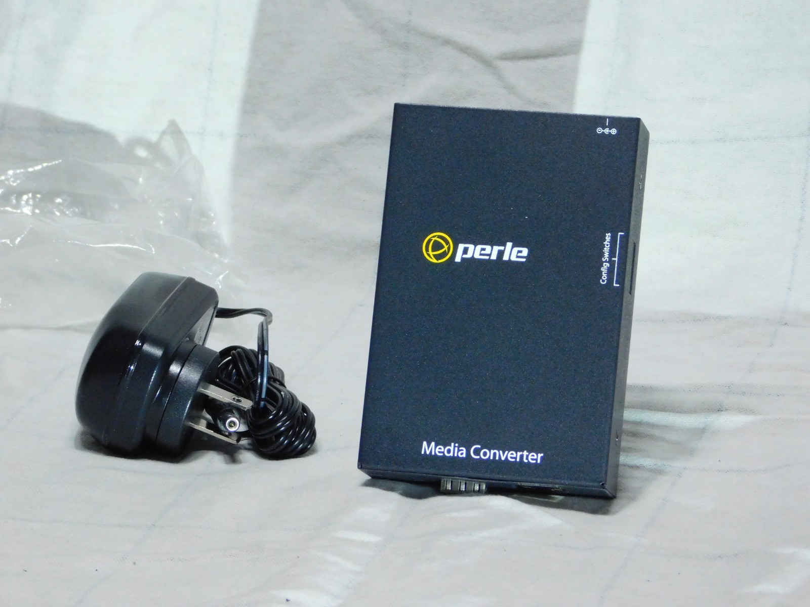Perle S-1000-SFP Gigabit Ethernet Managed Media Converter 05050184